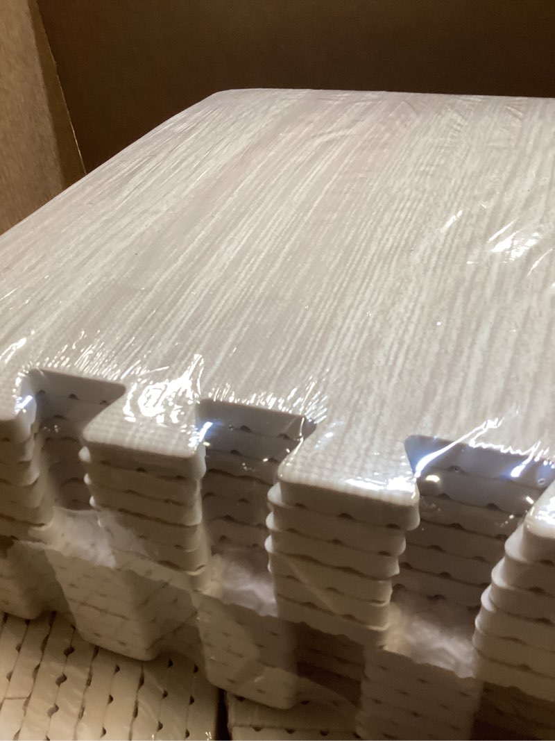 https://lotting-media.assets.bidfta.com/lotting_c4d9bdef-0f39-47b2-a609-35c922b4ca96