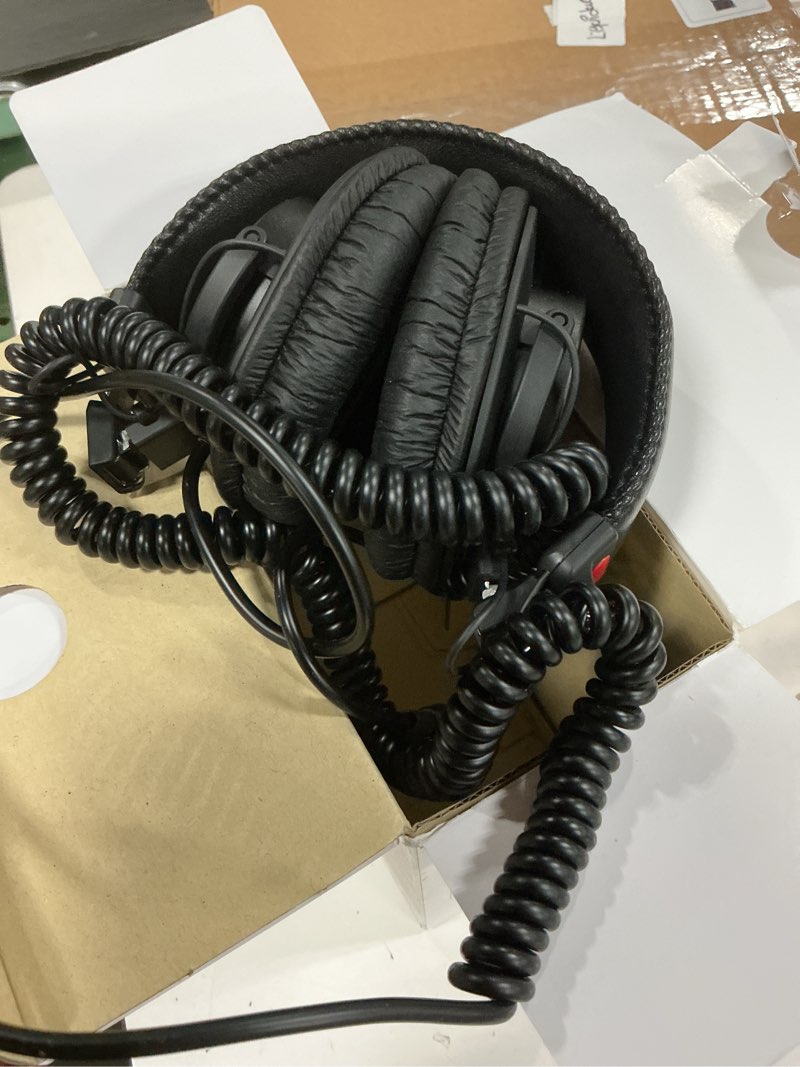 Condition photo showing Good Condition for sony mdr7506 professional large diaphragm headphone