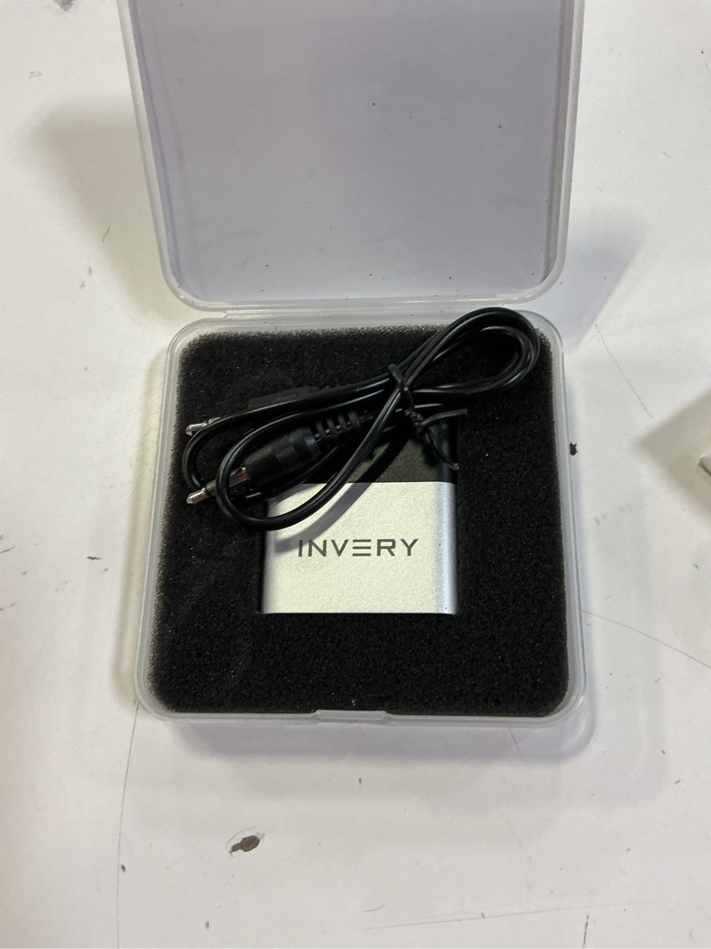 Condition photo showing New/Like New for invery docklinq pro bluetooth 5.0 adapter receiver for bose sounddock and 30 pin ipod iphone music docking station(not for cars)