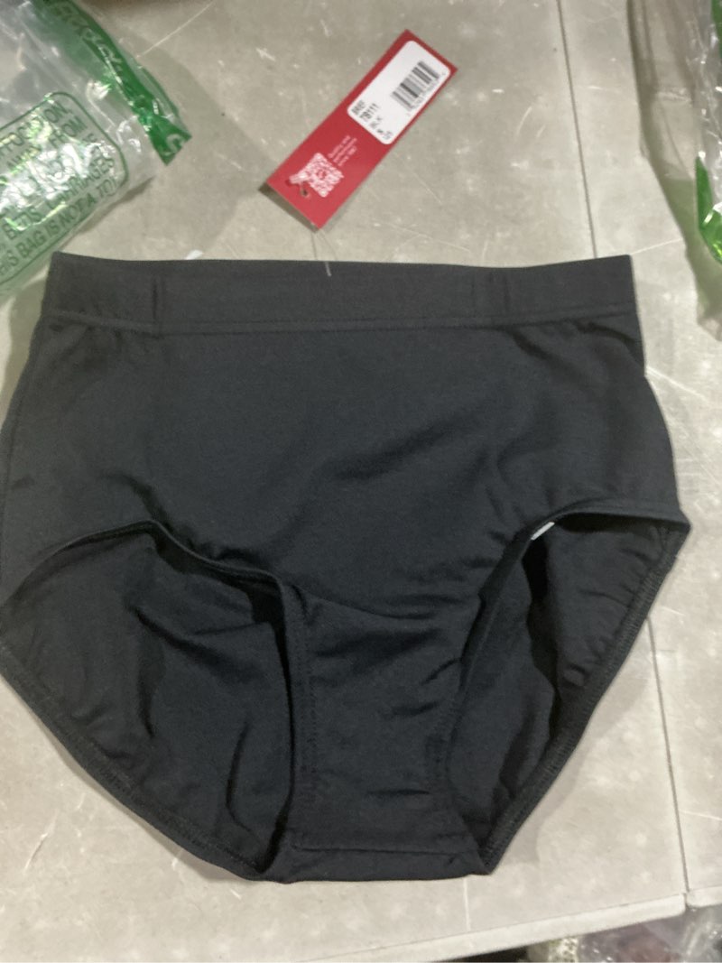 Condition photo showing Good Condition for capezio women's team basic brief, black, small