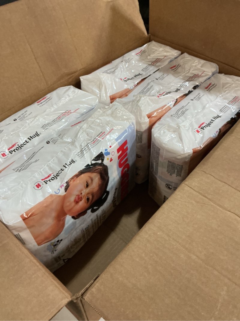 Condition photo showing New/Like New for (Size:4) only 5 pack,Huggies Size 4 Diapers, Snug & Dry Baby Diapers, Size 4 (22-37 lbs), 186 Count Packaging May Vary Size 4
