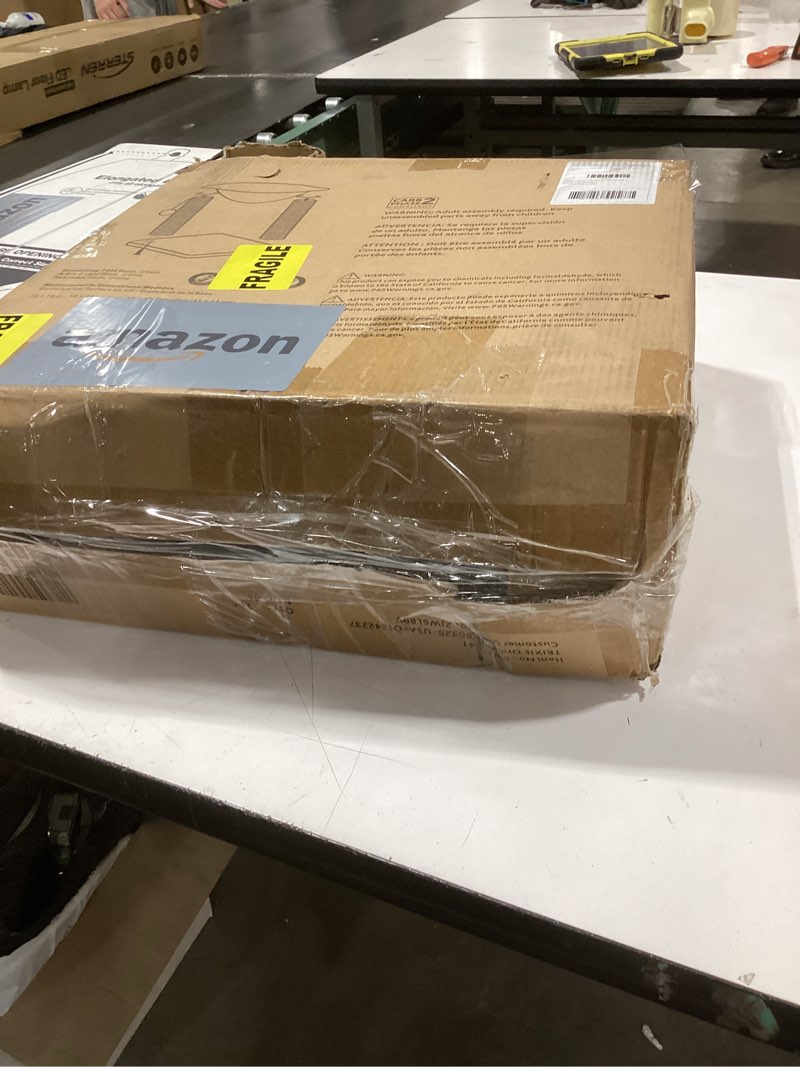 Condition photo showing Good Condition for trixie baza scratching post with hammock | 16" base, cream, small