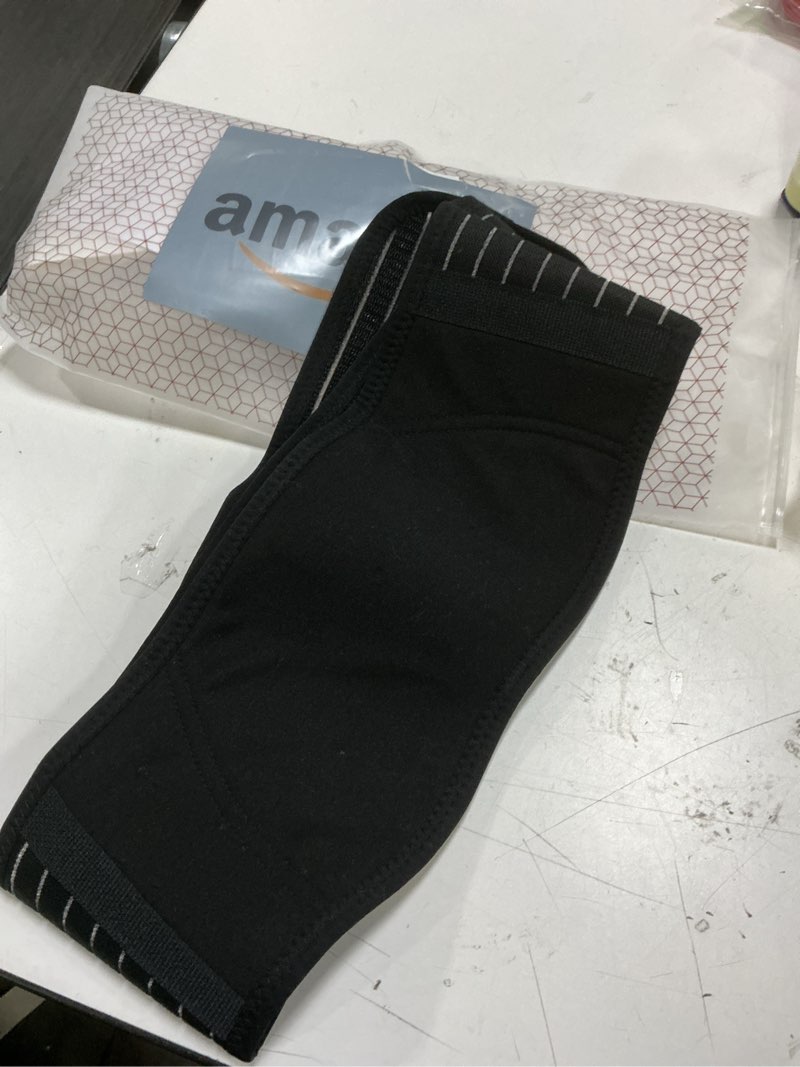 Condition photo showing Good Condition for AZMED Maternity Belt Back Support - Adjustable Abdominal Binder for Pregnancy - Belly Band for Pelvic, Waist & Lower Back Comfort - Fits Up to 46 Inches - Black