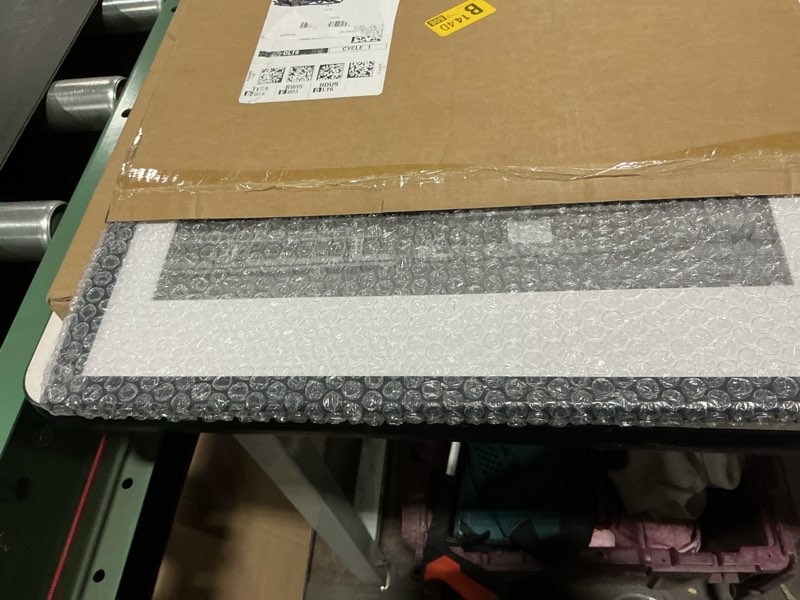 Condition photo showing New/Like New for upsimples 16x24 picture frame, display pictures 14x20 with mat or 16 x 24 without, wall hanging poster frames, black, 1 pack black 16x24