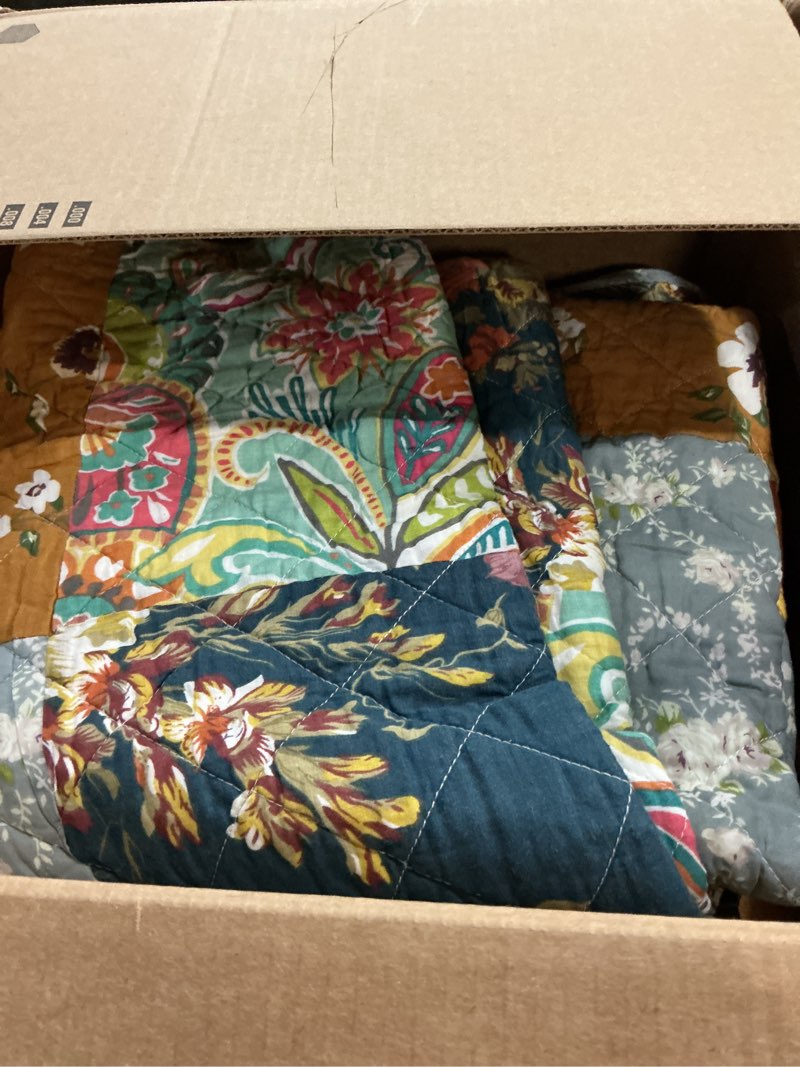 Condition photo showing As Is for Autumn Dream Cotton Bedspread Quilt Sets Reversible Bedding Coverlet Sets Comforter, Paisley Floral Patchwork Yellow Grey Bedspread, Queen Size Yellow Grey Floral Patchwork Queen (90 by98 Inch)