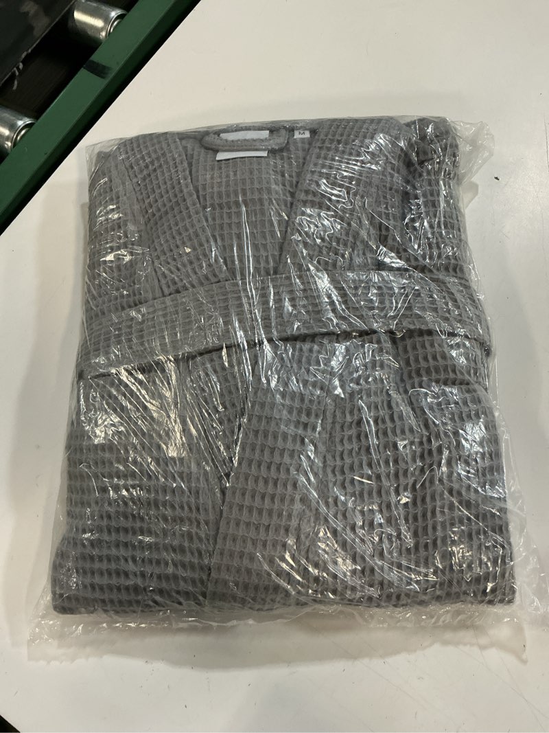 Condition photo showing Good Condition for quince organic turkish waffle robe color  grey m