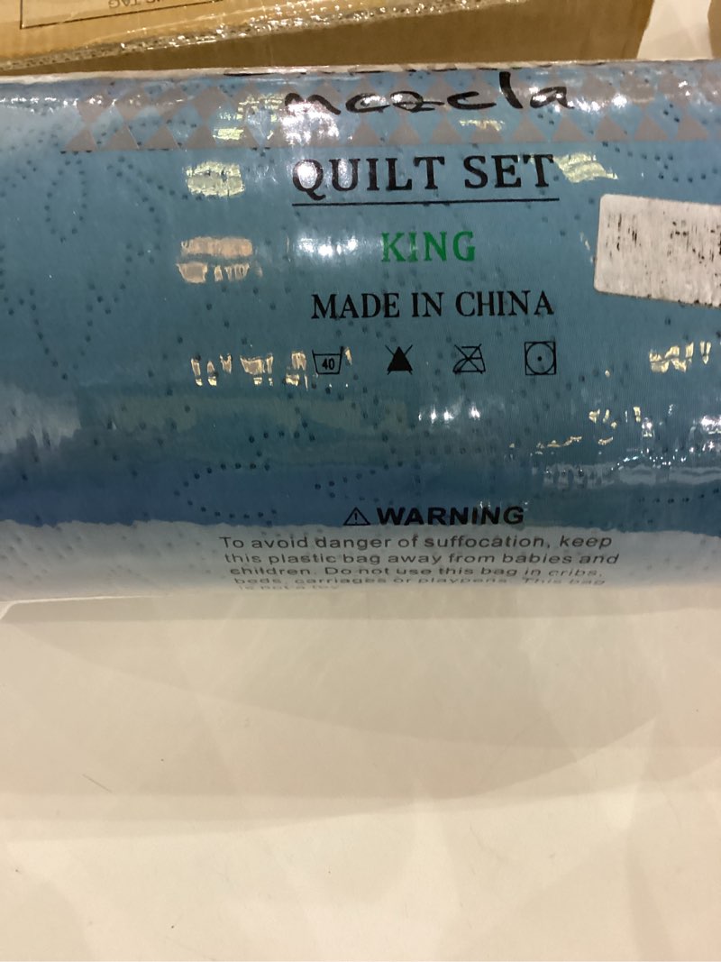 Exclusivo Mezcla King Quilt Bedding Set, Lightweight Soft Bedspreads Coverlets with 2 Pillow Shams, 