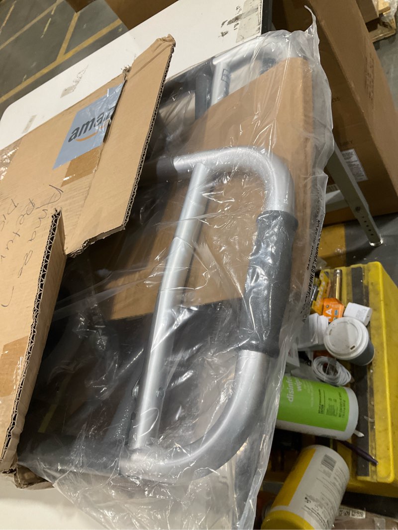 Condition photo showing Good Condition for Walker Adlt 2but w/5 whl.1/ea