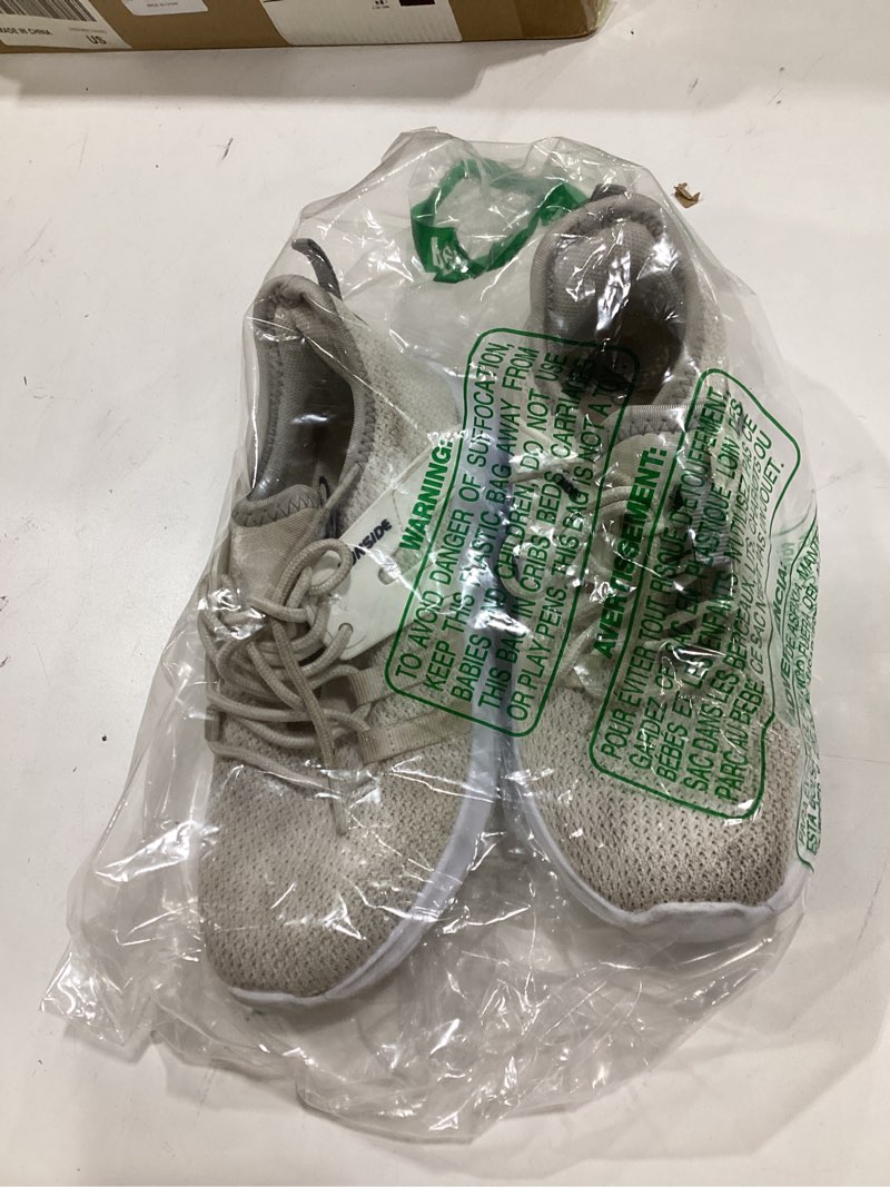 Condition photo showing As Is for runside boys girls tennis shoes kids lightweight breathable sneakers lace-up running athletic shoes for toddler/little kid/big kid 2 big kid white