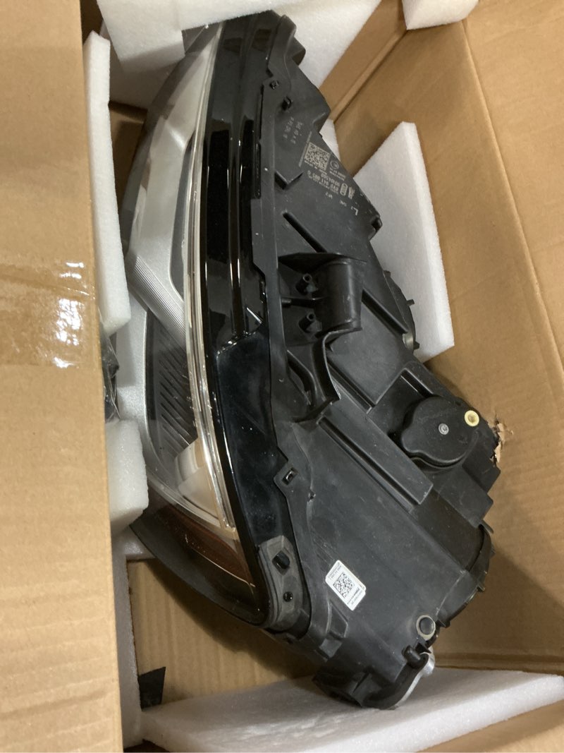 Condition photo showing Good Condition for LH HID/Xenon Headlight Assembly Fit for 2017-2020 Audi A3 Headlamp Left Driver Side Include LED High/Low Beam Control Module 8V0941043G AU2502207