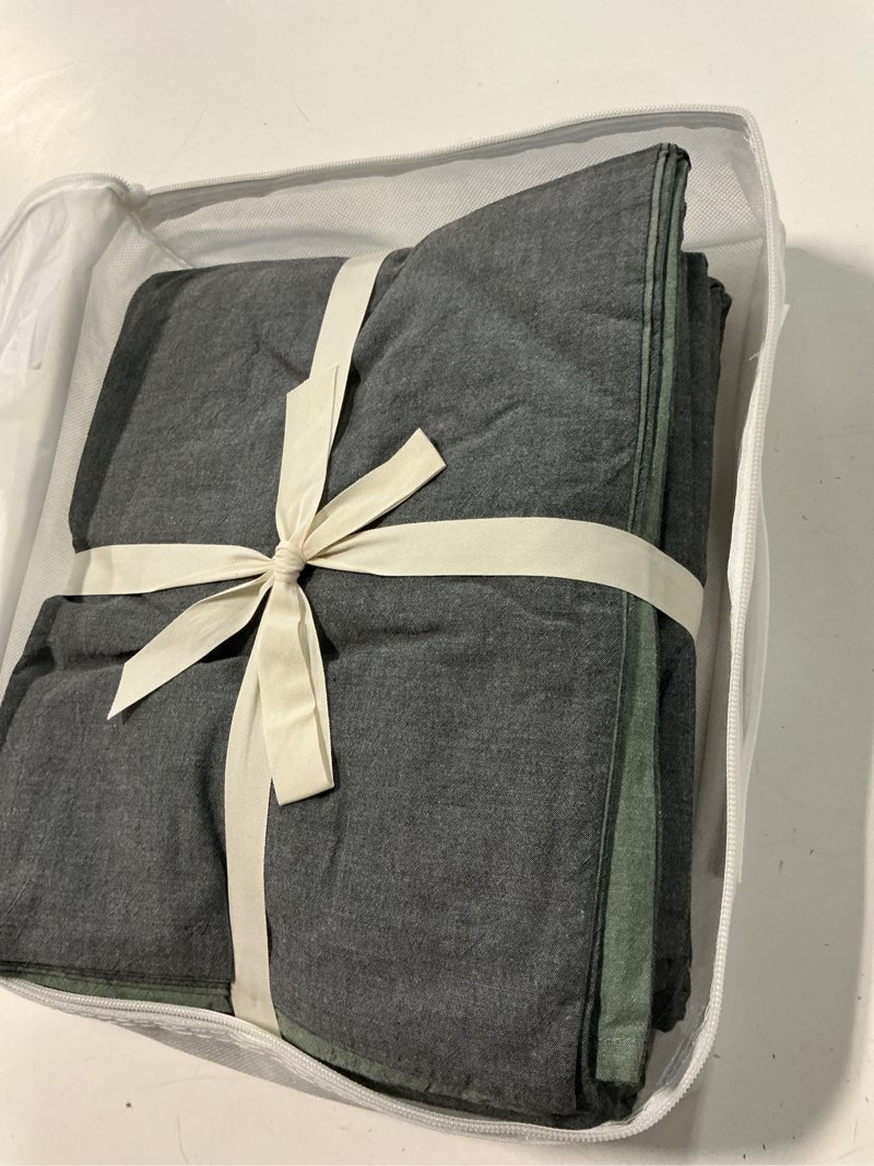 Condition photo showing Good Condition for bdear 3 pieces reversible duvet cover set queen size 90''w x 90''l, 100% washed cotton duvet cover with zipper closure plus 2 pillowcases, double sided with ins style, heathered green plus deep grey heathered green+deep grey(no comforter) queen (90"x90")
