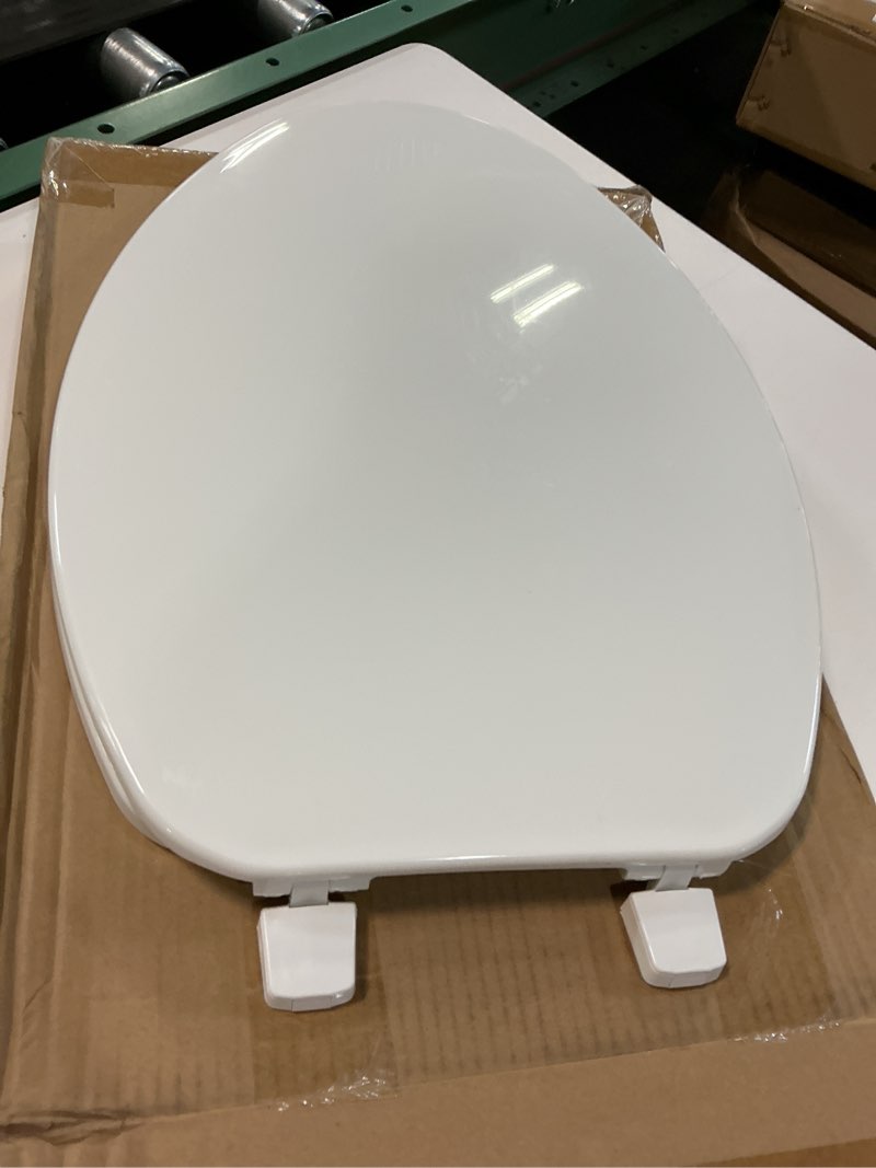 Condition photo showing Good Condition for Bemis 170 Durable Plastic Toilet Seat, Elongated, White