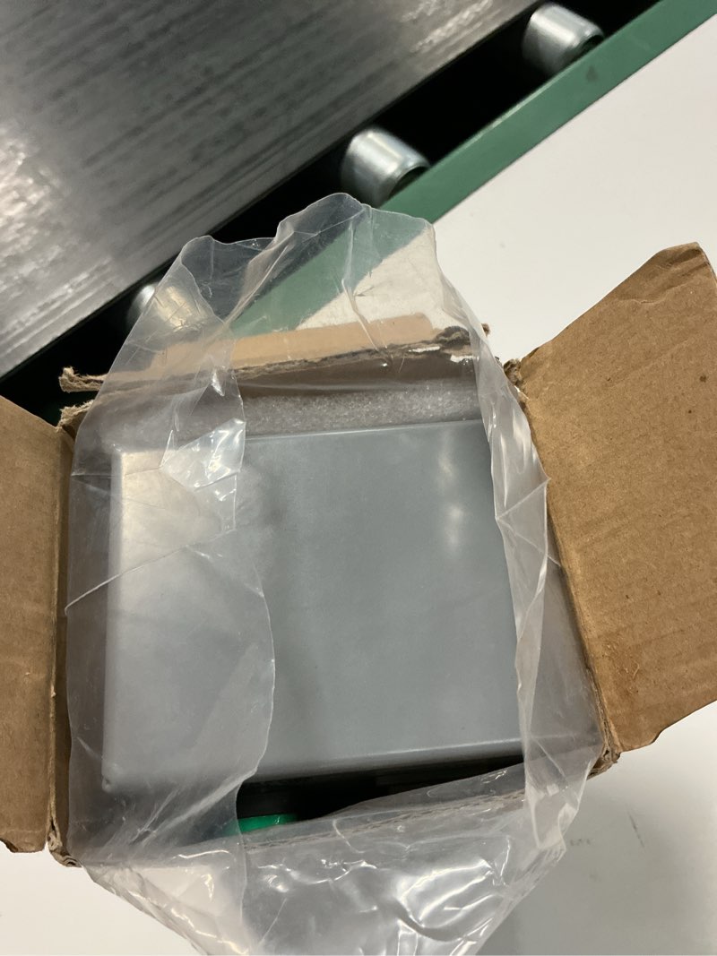 Condition photo showing Good Condition for bluefire 15 amp manual generator transfer switch, pre punched detachable holes, weatherproof generator inlet box with circuit breaker, with led light indicator for generator outdoor indoor, etl listed