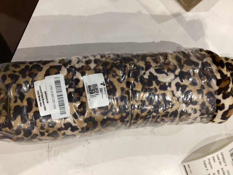 Condition photo showing Good Condition for Leopard Print Blanket Fleece Throw for Bed Sofa Travel and Camping, Super Soft Cozy Fluffy Plush Cheetah Print Blanket for All Seasons 50"x60" (Dark Brown) 01 Brown Leopard 50"x60"-Throw