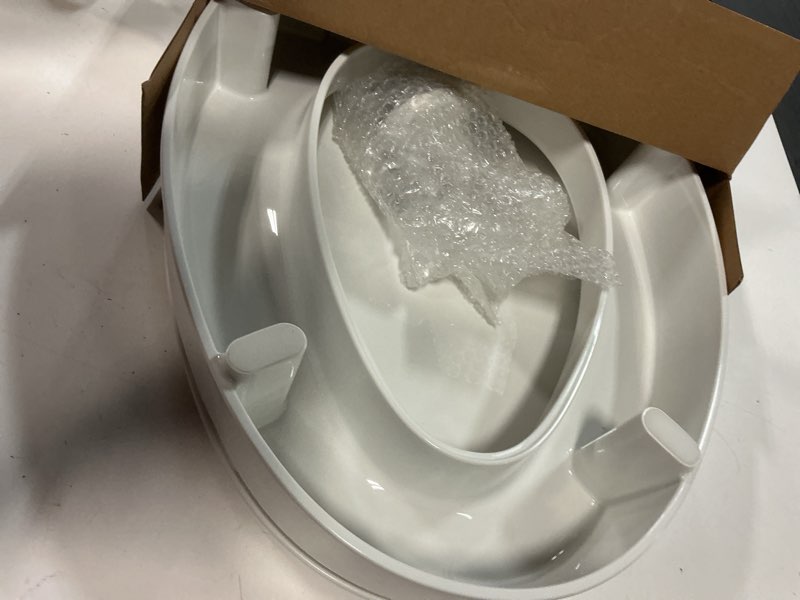 Condition photo showing Good Condition for KOHLER 25875-0 Hyten 3" Height, Elevated Soft Close Elongated Toilet Seat, Contoured Seat with Grip-Tight Bumpers, Quick-Attach Hardware, No Slam Toilet Seat, White White Elongated