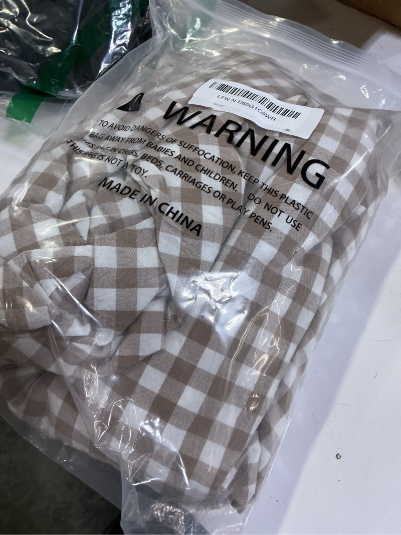 Condition photo showing Good Condition for taupe white gingham tablecloth dia.70 inches for seat 4-6 | 100% washed cotton, plaid checkered design, yarn-dyed, farmhouse chic vintage style, for dining, picnic, baby shower taupe 70" (round)