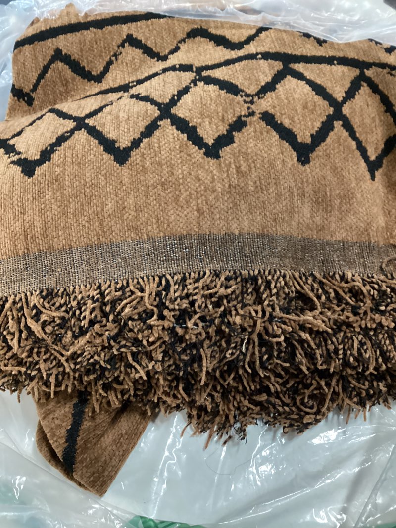 Condition photo showing New/Like New for vclife bohemian sofa covers chenille couch cover for sectional couch, soft non slip couch covers for 3 cushion sofa breathable sofa furniture protector slip cover for couch, pumpkin, 71"x134" x-large (71*134inch) 0# boho:pumpkin