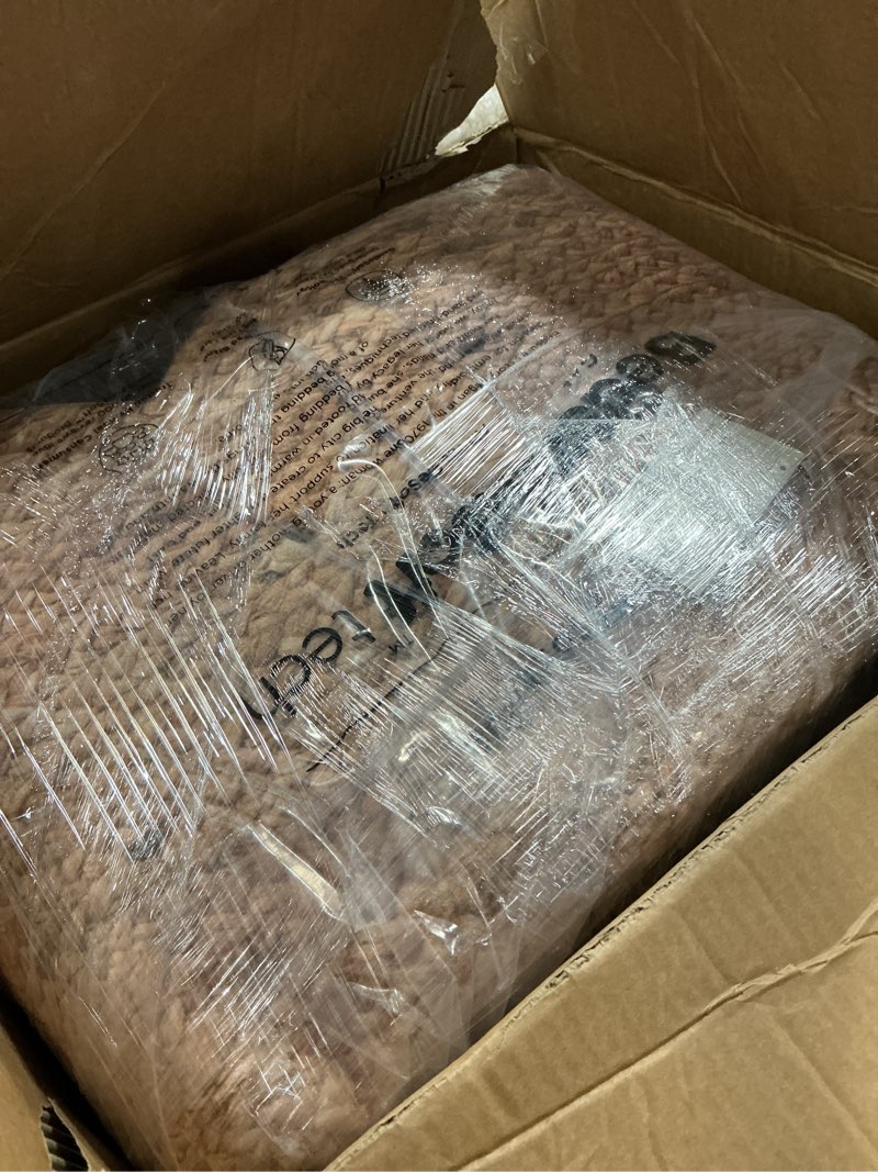 Condition photo showing Good Condition for Bedsure 8x10 Printed Jute-Look Rug for Living Room, Machine Washable Rugs, Jute-Look Rug, Non-Slip Backing, Non-Shedding 8'x10' 09 - Printed Jute