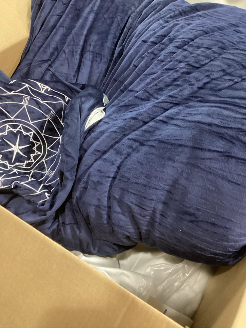 Condition photo showing Good Condition for Zafu & Zabuton Meditation Cushion Set - Buckwheat Hull & Memory Foam Pillows, Ergonomic Support for Yoga, Mindfulness - Organic Velvet Cover, Large Size, Durable Comfort (Dark Blue)