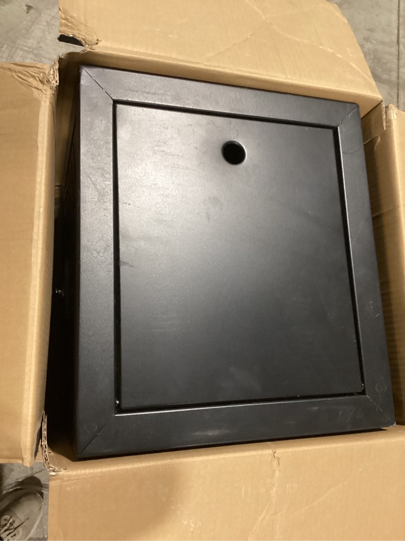 Condition photo showing Good Condition for style selections steel 100-ft cabinet hose reel