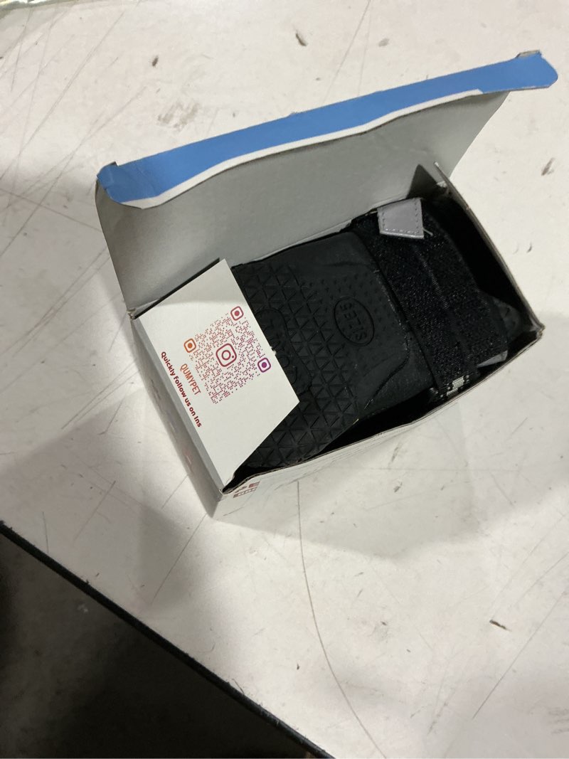 Condition photo showing Good Condition for qumy dog shoes for large dogs, medium dog boots & paw protectors for winter snowy day, summer hot pavement, water-resistant in rainy weather, outdoor walking, indoor hardfloors skid-resistant sole black size 5: 2.4''x2.8''(w*l) (pack of 4)