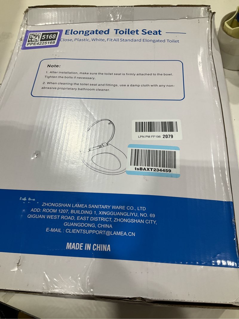 Condition photo showing Good Condition for WSSROGY Toilet seat Elongated with Slow Close Hinges, Four Bumpers Never Loosen and Easily Remove, Two Sets of Parts, Plastic, White Elongated White - Adult Seat