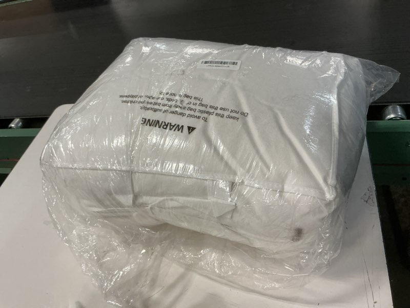 Condition photo showing Good Condition for Down Bed Pillows Standard Size, Luxurious Hotel Pillow for Back,Stomach and Side Sleepers,Downproof, Soft, Fluffy, Breathable Cotton Blend Shell,Down Pillow Ideal for Every Night Modern Ivory White Queen (Pack of 1)