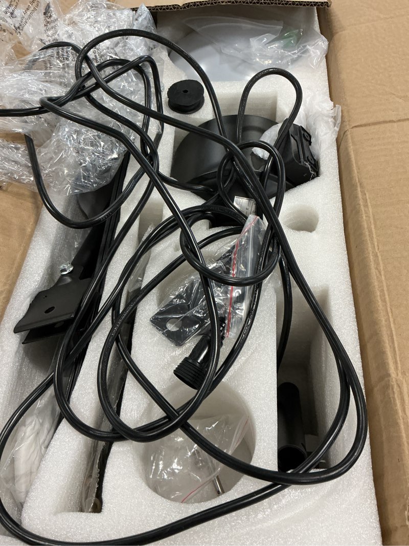 https://lotting-media.assets.bidfta.com/lotting_c598ccc1-64d0-4b73-a3a5-2fcbd9460017
