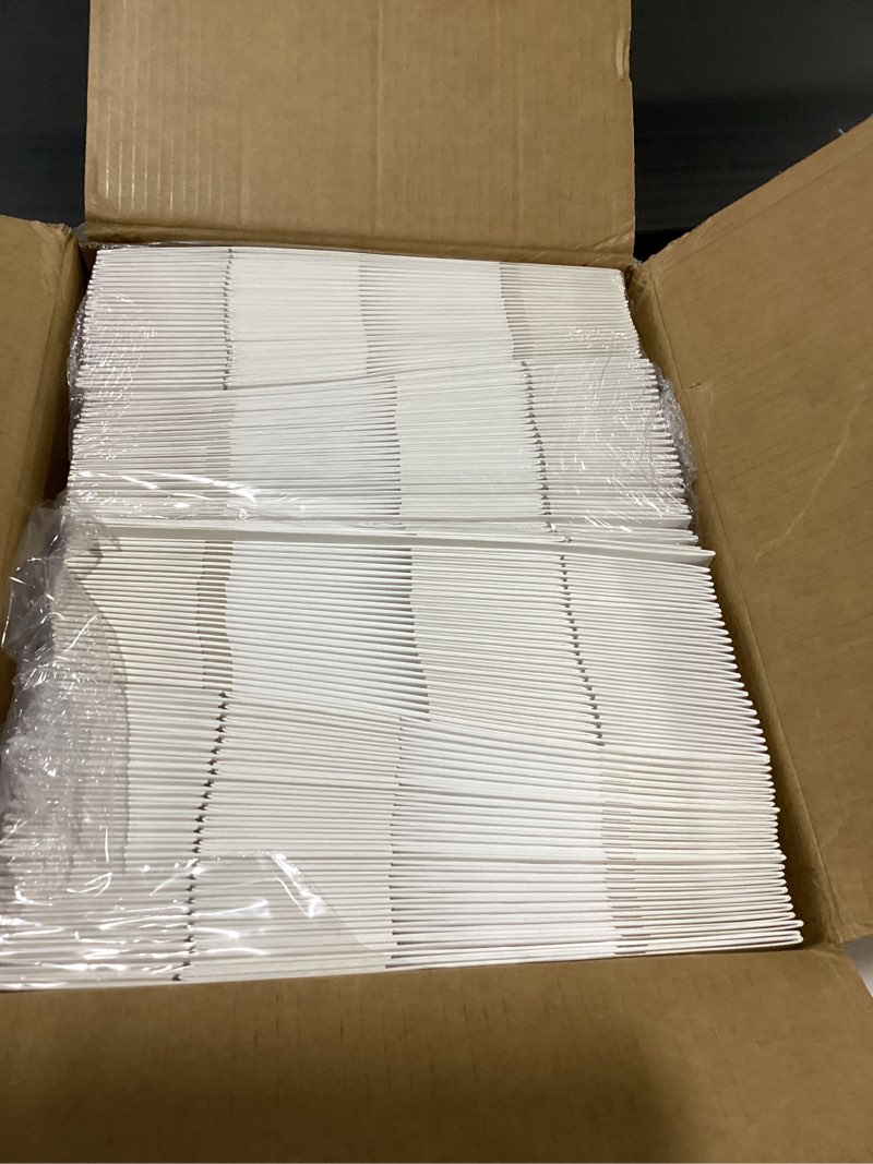 Condition photo showing New/Like New for bakeluv 8x8x2.5” white bakery boxes with window | 100 pack | pastry boxes with window, boxes for strawberries, dessert boxes, bakery take out containers, 8x8 bakery boxes 8x8 pastry boxes 1 white