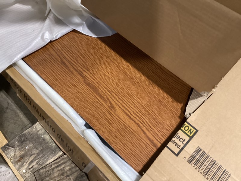 Condition photo showing Good Condition for reversible top in two colors oak/grey