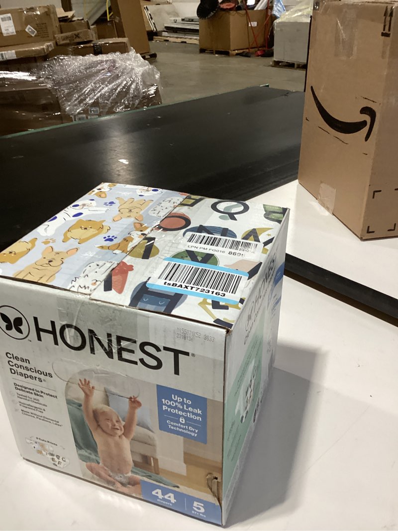 Condition photo showing New/Like New for The Honest Company Comfort Dry Disposable Diapers for Sensitive Skin, Hypoallergenic, Fragrance-Free, All The Letters + It's a Pawty, Club Box, Size 5 (27 lbs), 44 Count Size 5 (44 Count) All the Letters + It's a Pawty