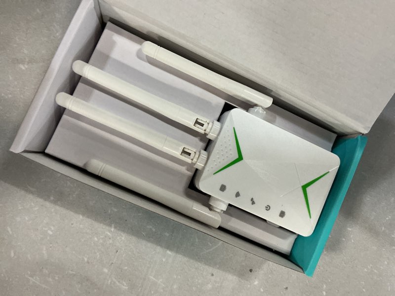 Condition photo showing Good Condition for powerful wifi extender signal booster, up to 15,000 sq ft & 60 devices, whole home coverage internet repeater works with any router | plug and play white