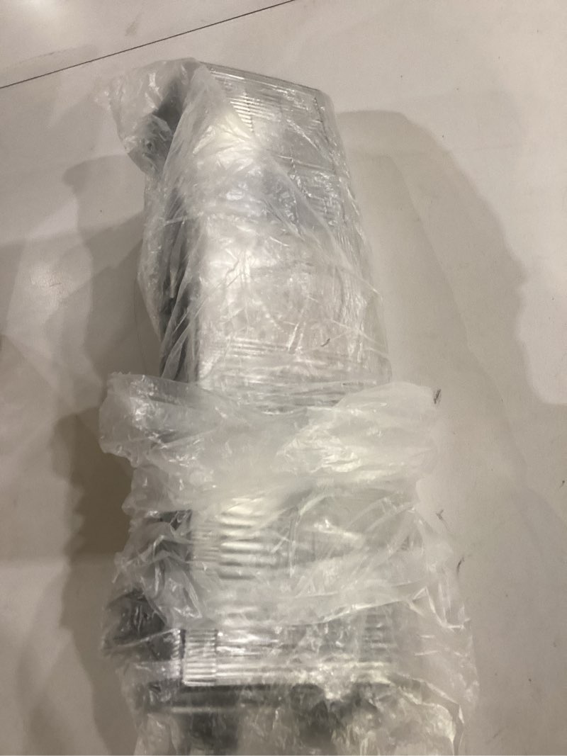 Condition photo showing Good Condition for solarhome head lamp t0421-30010 t0421-30013 compatible with kubota tractor l2800 l3400 l4400 mx5000
