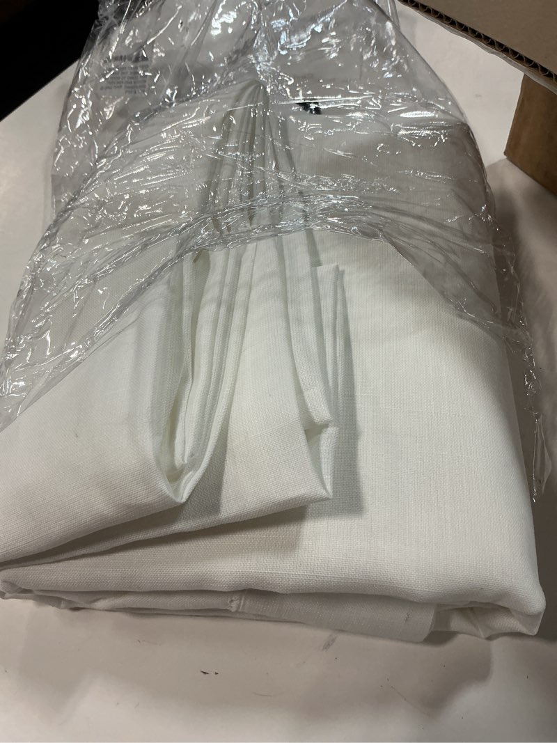 Condition photo showing Good Condition for saro lifestyle hemstitched border tablecloth, ivory, 70"x160" ivory 160" x 70" (rectangular)