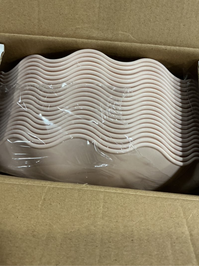 Condition photo showing New/Like New for LIYH 20 Pcs 10 Inch Pink Scalloped Plastic Plates Reusable - Unbreakable Plastic Wavy Plates for Weddings Party Outdoor Picnics Dishwasher Safe BPA Free 10" Dinner Plate 10in Pink