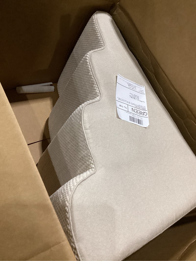Condition photo showing Good Condition for airpanda dog steps for bed, 4 step pet stairs for small and medium dogs, non-slip dog ramp with washable cover, high-density support foam for easy climbing,beige beige 4 4-step (h17.7")