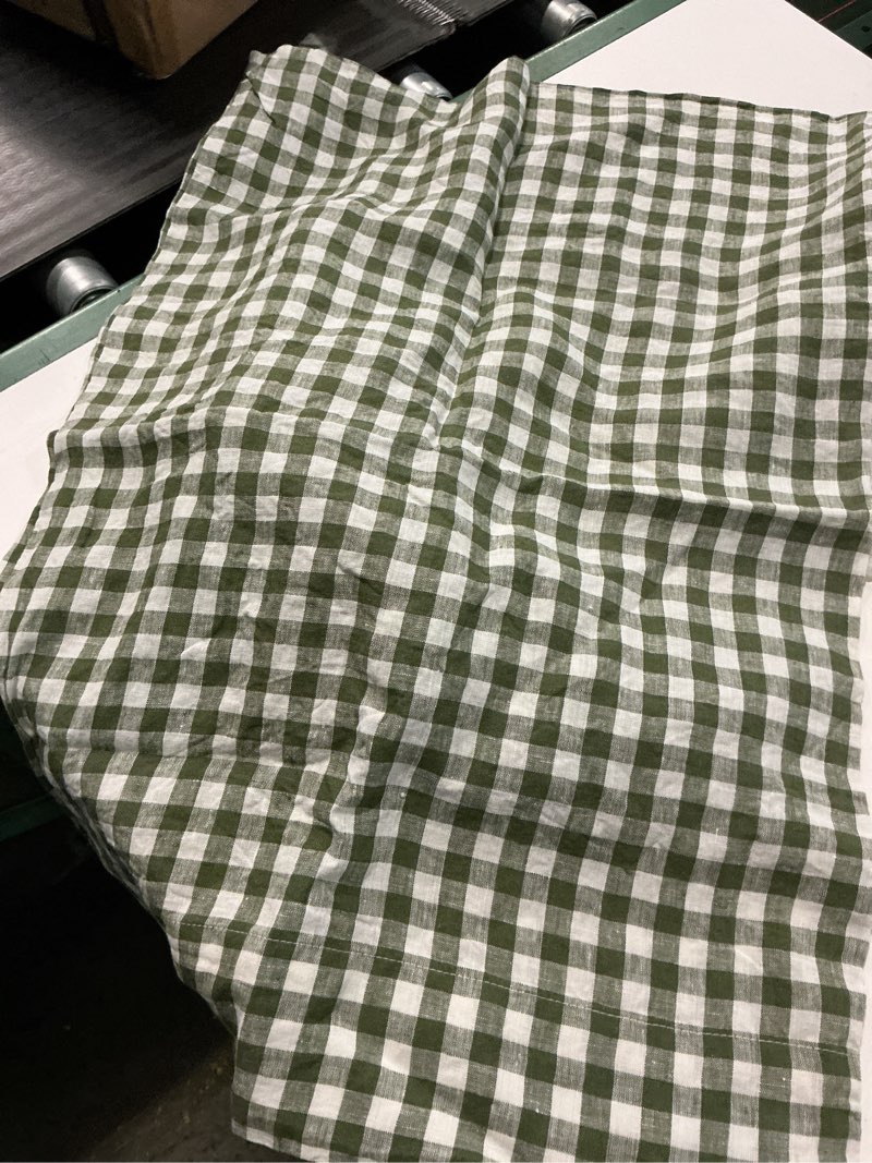 Condition photo showing Good Condition for european linen gingham euro sham