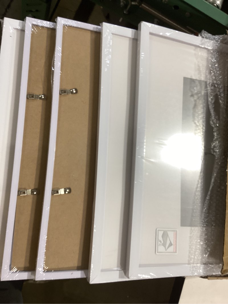 Condition photo showing New/Like New for upsimples 16x20 picture frame set of 5, display pictures 11x14 with mat or 16 x 20 without, wall gal