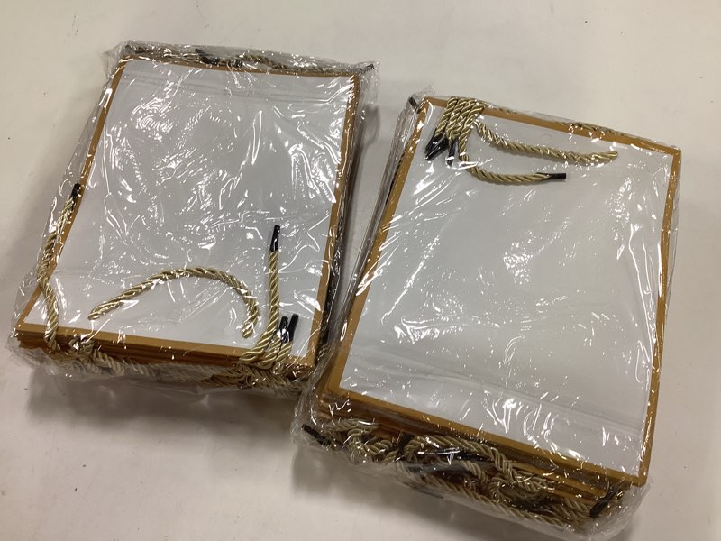 Condition photo showing New/Like New for silkfly 24 pcs wedding paper gift bags with handle 9x7x3.15'' thank you gifts bags with ribbon bow bridal shower gifts handbags for baby shower birthday party favor supplies (white,gold) white, gold 24