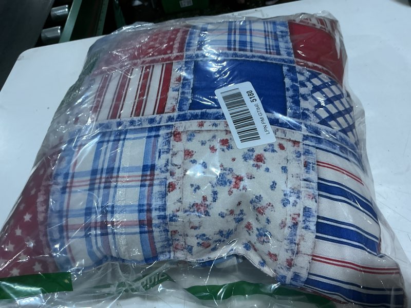 Condition photo showing New/Like New for patriotic patchwork americana quilt design throw pillow 18x18
