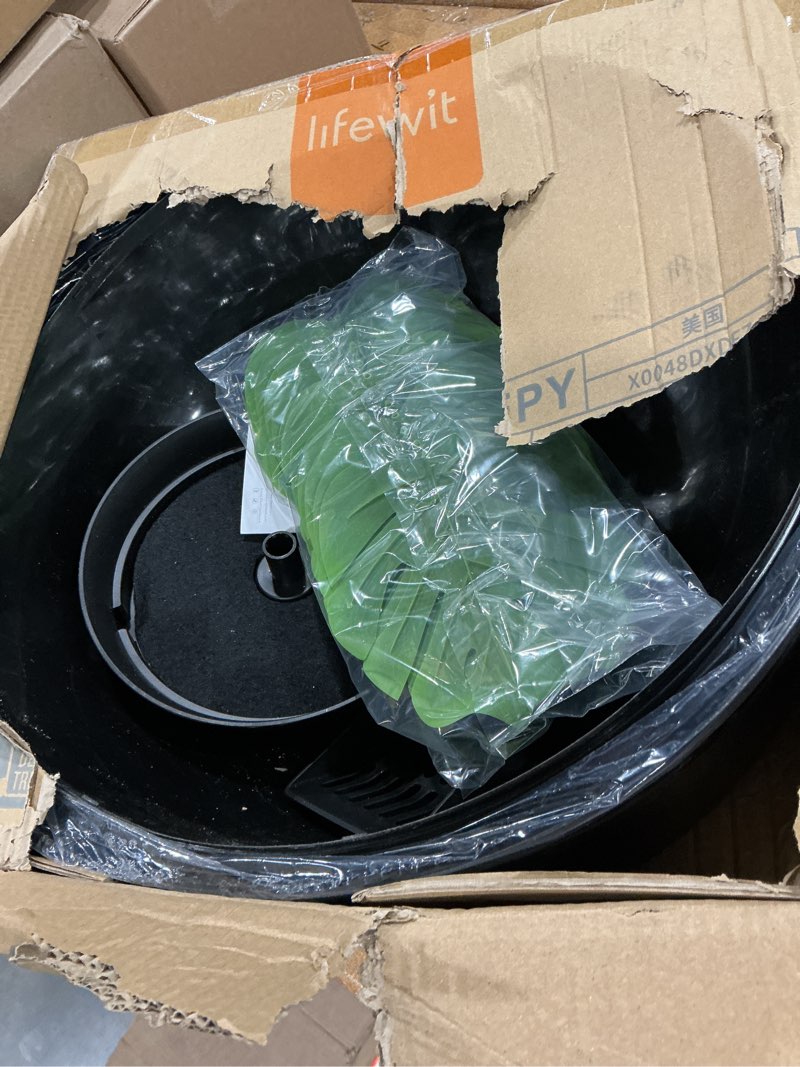 Condition photo showing Good Condition for lifewit cat litter box, hidden enclosure litter tray with odor control & carbon filter in living room, bedroom, corner with faux plant& plastic scoop, 48 x 120 cm/19x47, black black basic