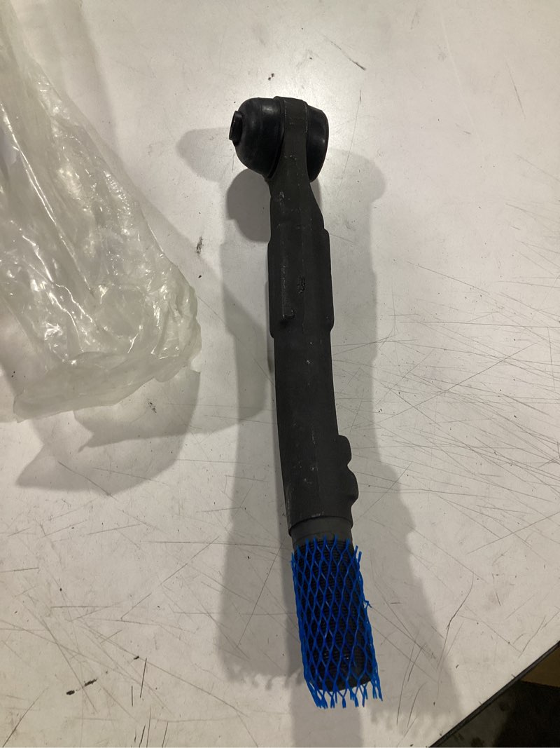 Condition photo showing Good Condition for detroit axle - front right outer tie rod for ford f-250 f-350 super duty | f-450 f-550 super duty passenger side outer tie rod end replacement