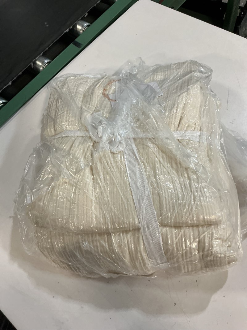Condition photo showing Good Condition for organic cotton gauze blanket, king/cal king, undyed