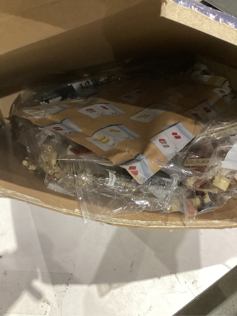 Condition photo showing Good Condition for LEGO 76435 Harry Potter Schloss Hogwarts: Die Große Halle Hogwarts Castle: Large Hall