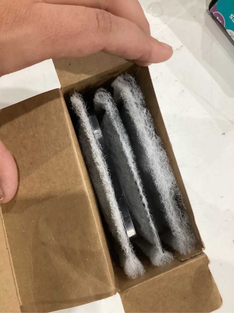 Condition photo showing Good Condition for vibrant life medium filter cartridge for freshwater and saltwater 5- to 10-gallon aquariums  3 count