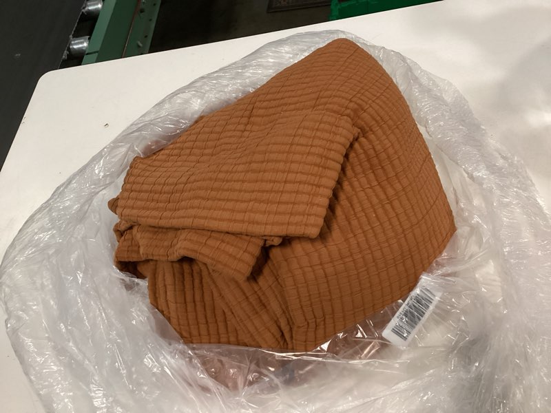 Condition photo showing As Is for quince organic ribbed cotton coverlet, full/queen, terracotta
