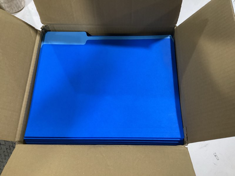 Condition photo showing New/Like New for SUNEE File Folders, 150 Pack Manilla Folders 8.5 x 11, Colored File Folders Home Office School Supplies for Documents Files Paper,Blue