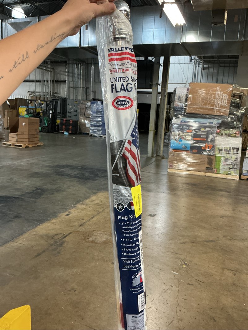 Condition photo showing Good Condition for valley forge 3x5ft. nylon us flag kit with 6ft. 1.25in. aluminum pole and aluminum bracket