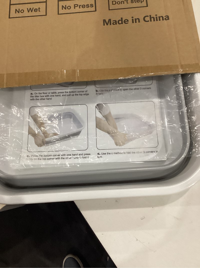 Condition photo showing Good Condition for large cat litter box for kittens to senior cat, elderly and fat cat,elderly cat mobility issues,foldable travel litter box with scoop (grey)
