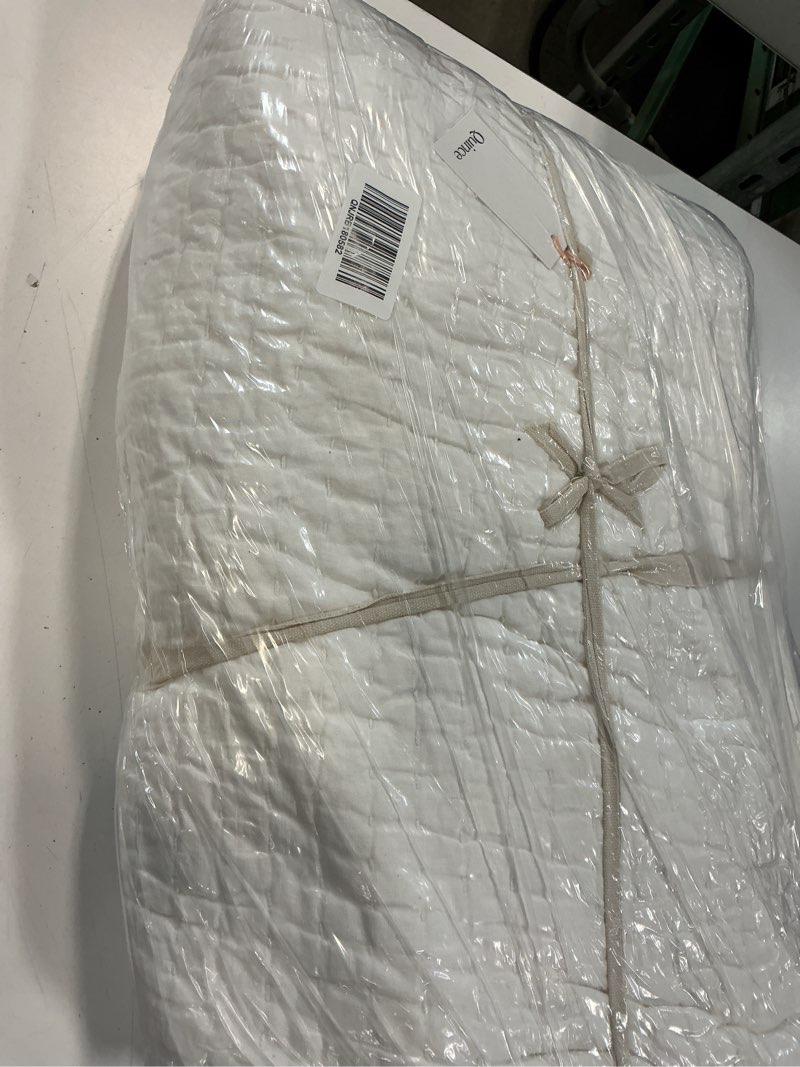 Condition photo showing Good Condition for european linen cotton stitch quilt set, king/cal king, white